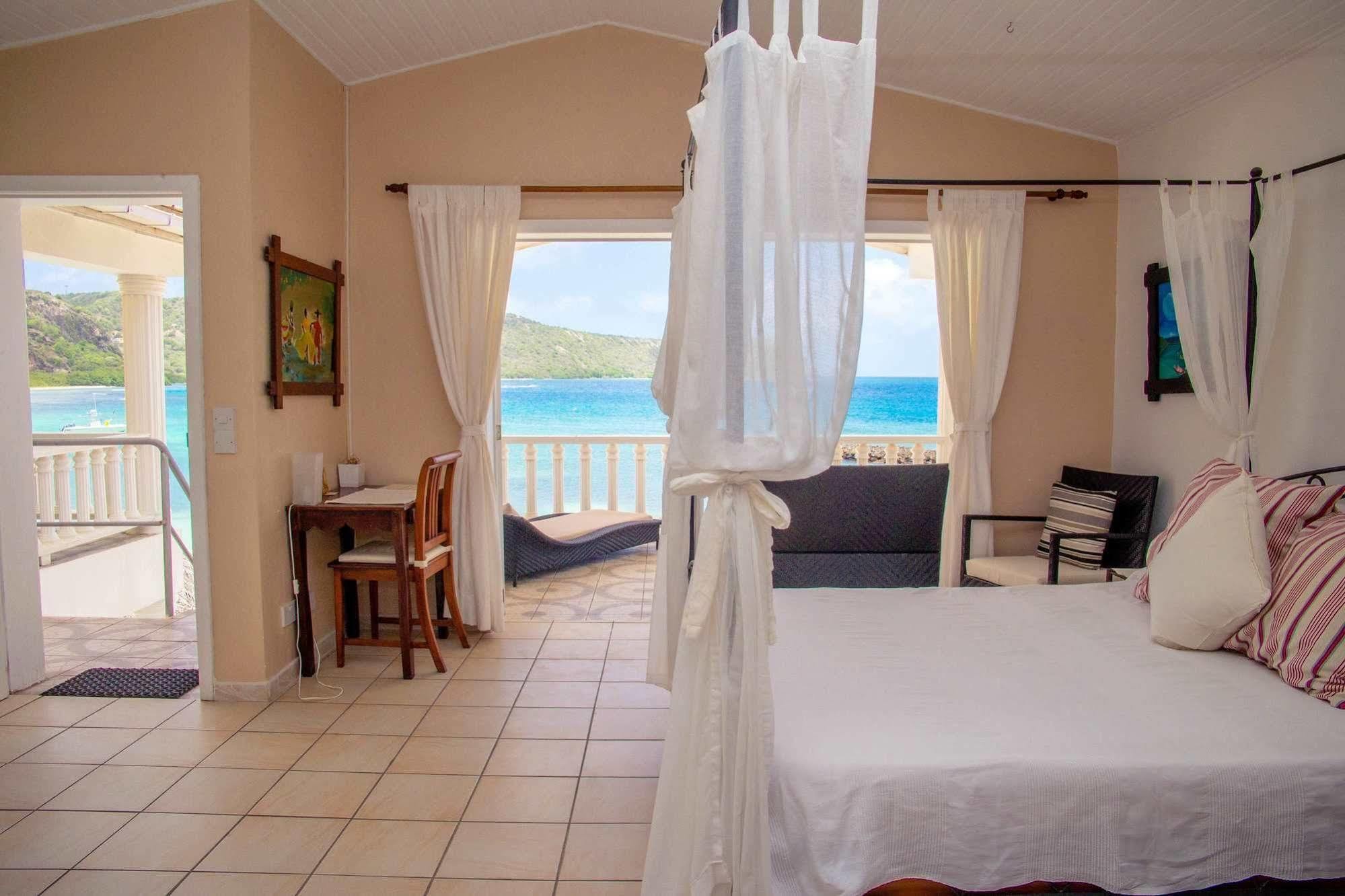 Davids Beach Hotel Clifton Екстериор снимка