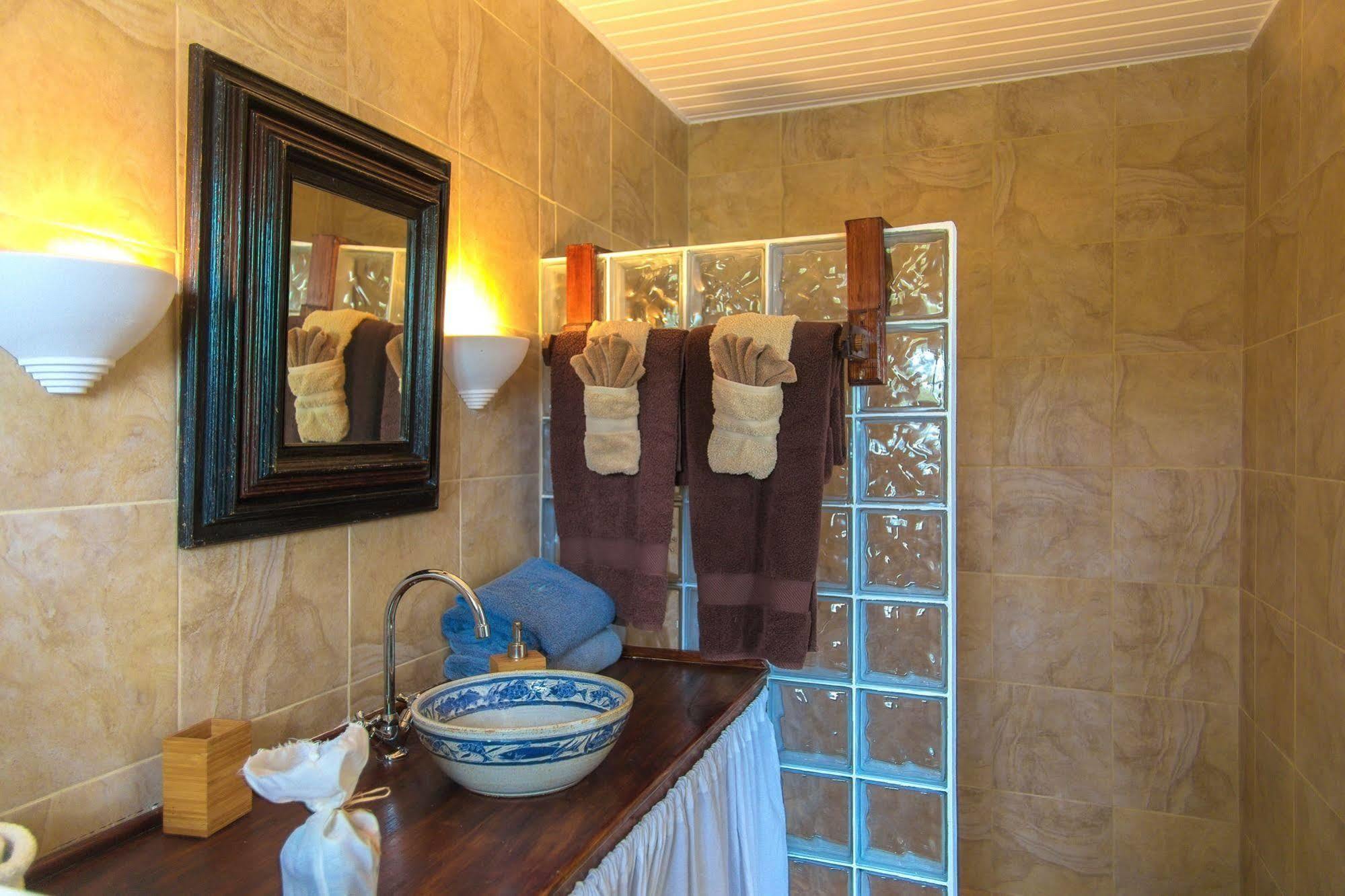 Davids Beach Hotel Clifton Екстериор снимка