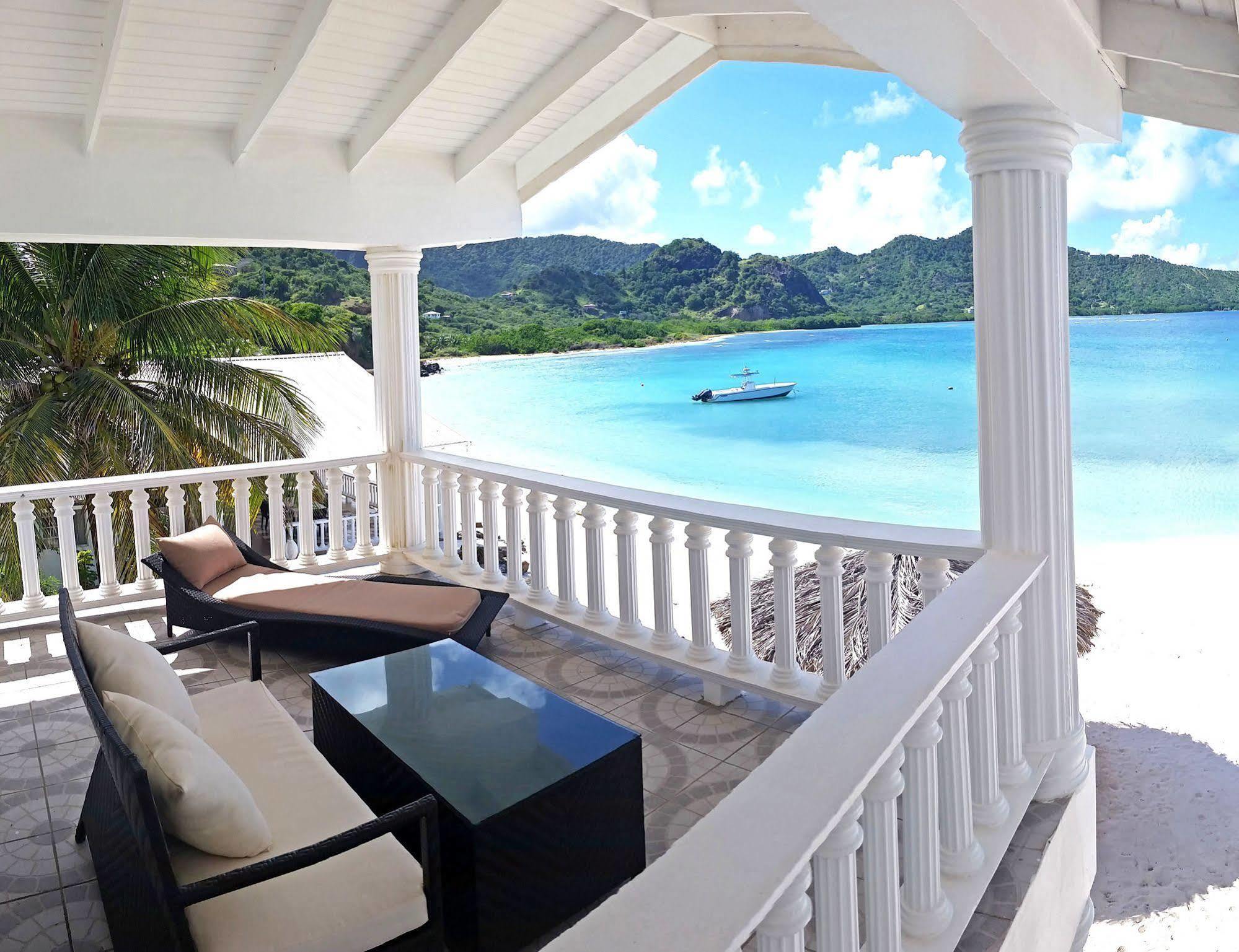 Davids Beach Hotel Clifton Екстериор снимка