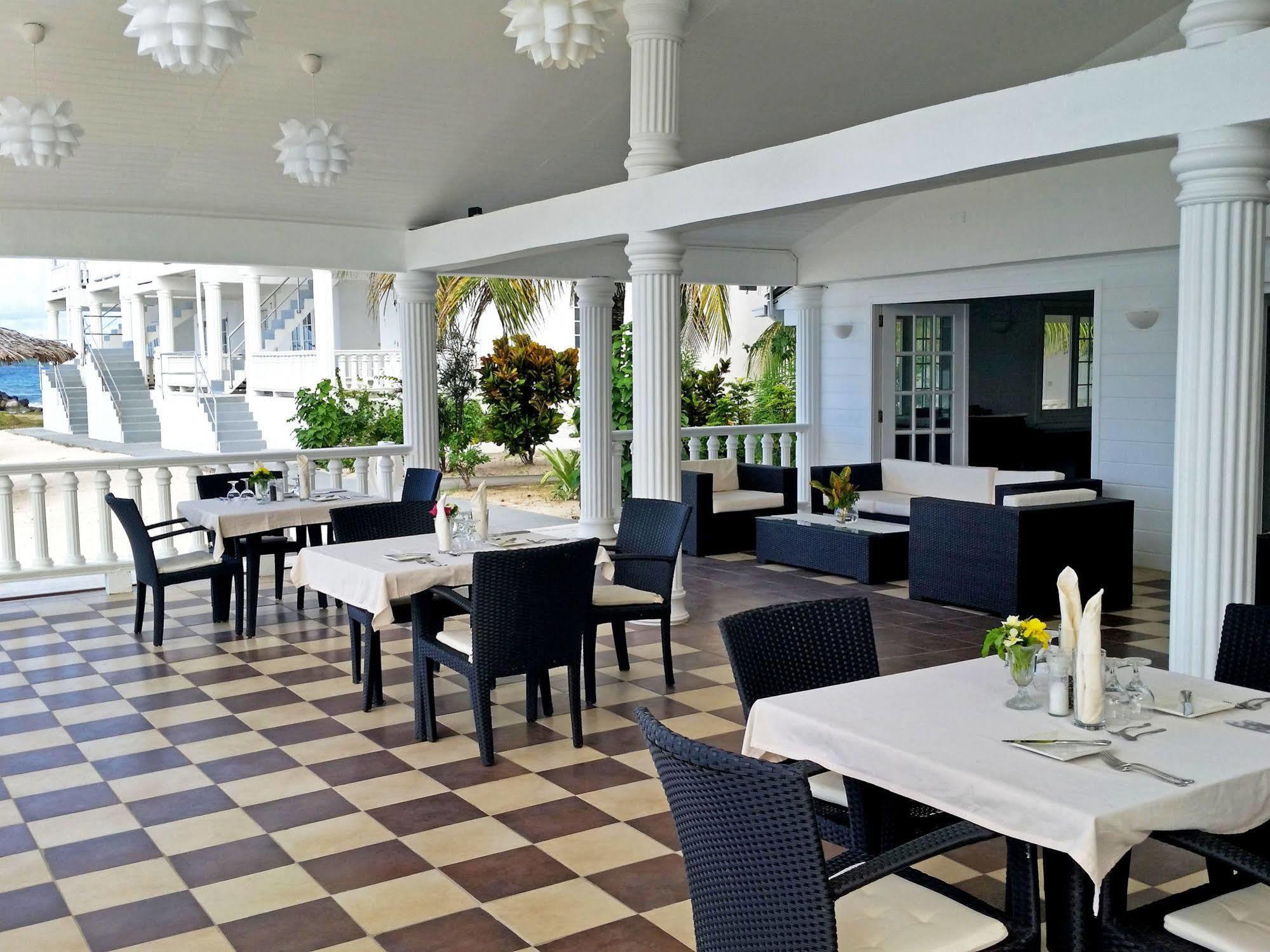 Davids Beach Hotel Clifton Екстериор снимка