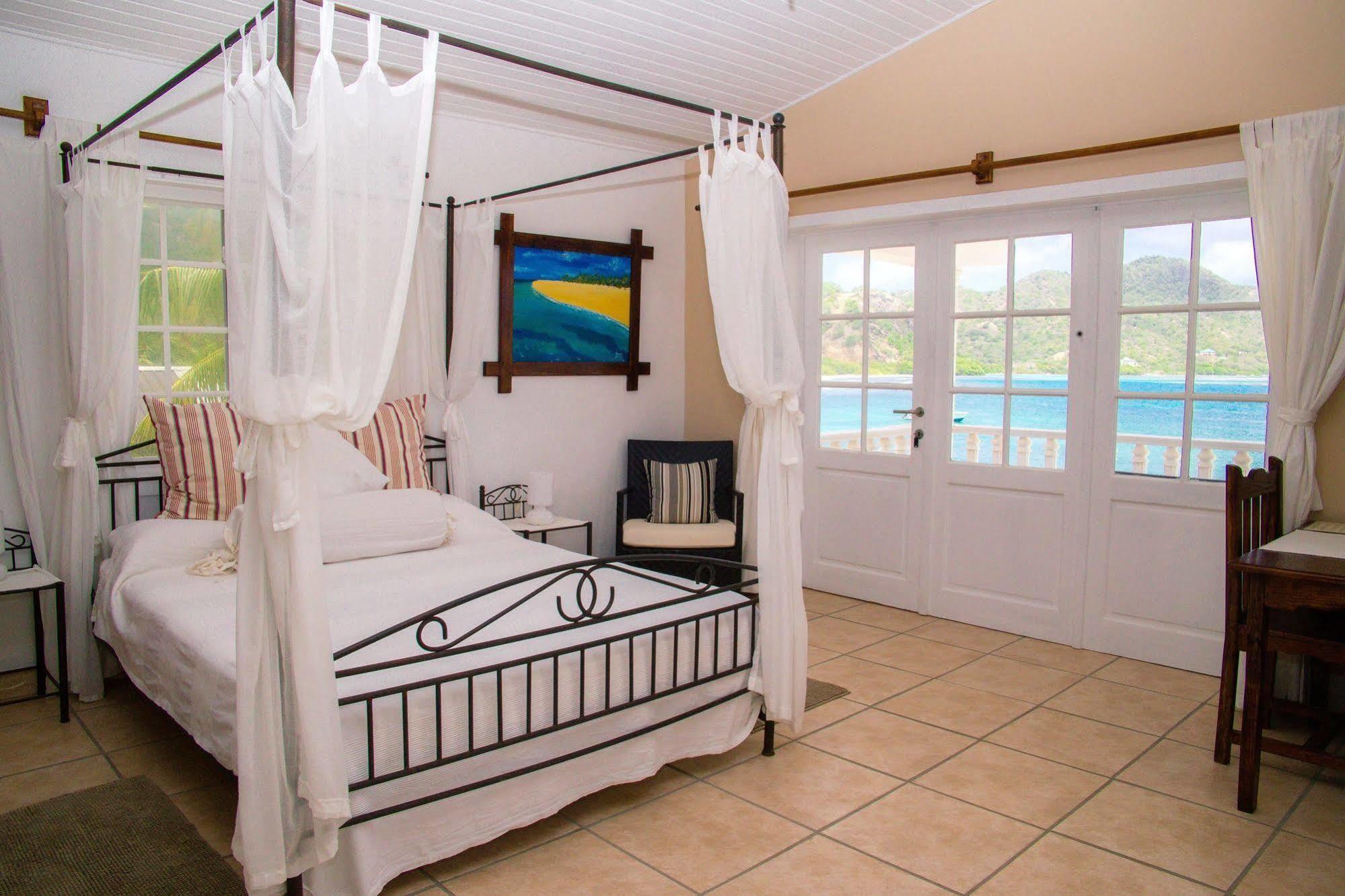 Davids Beach Hotel Clifton Екстериор снимка