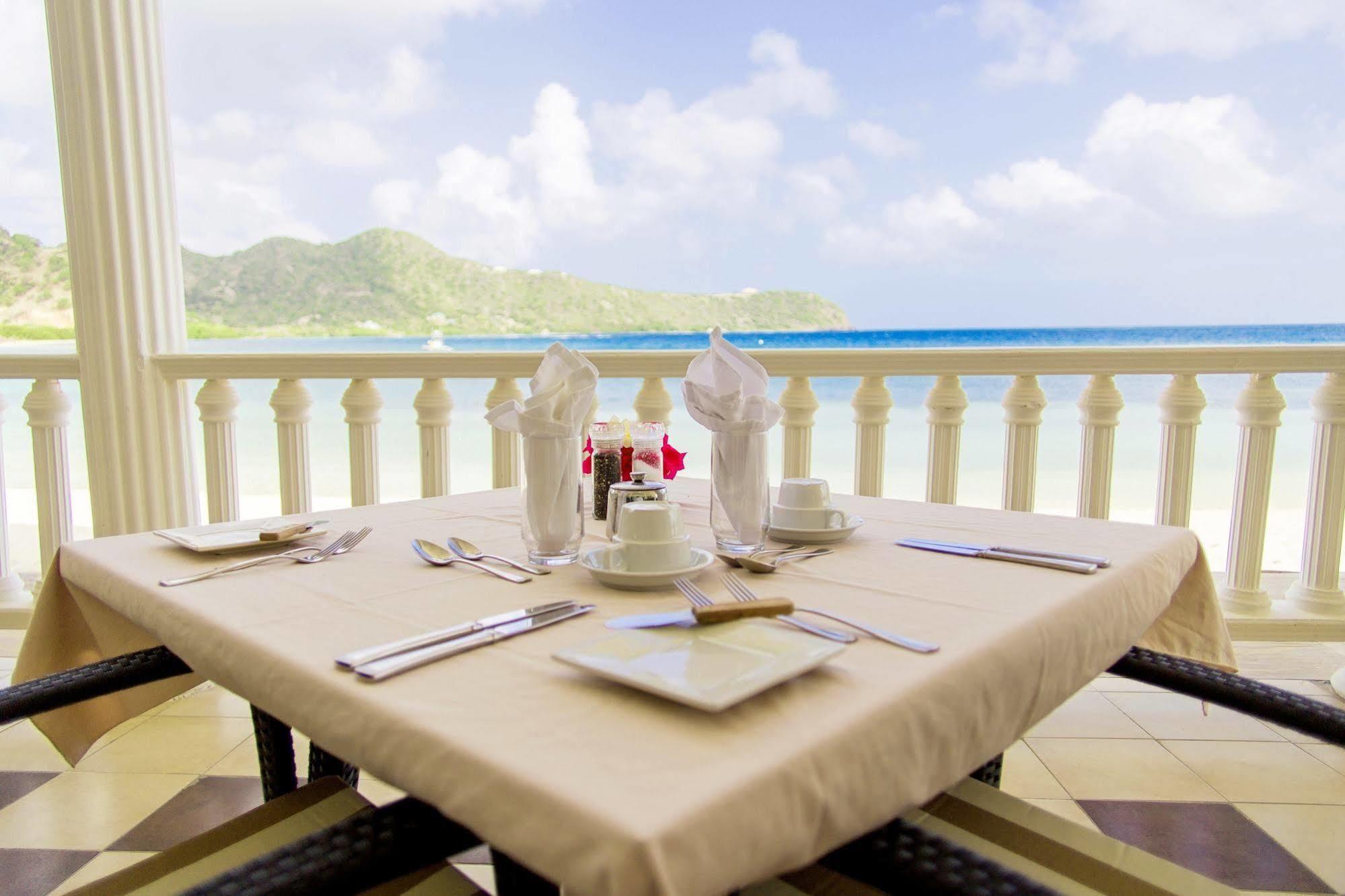 Davids Beach Hotel Clifton Екстериор снимка