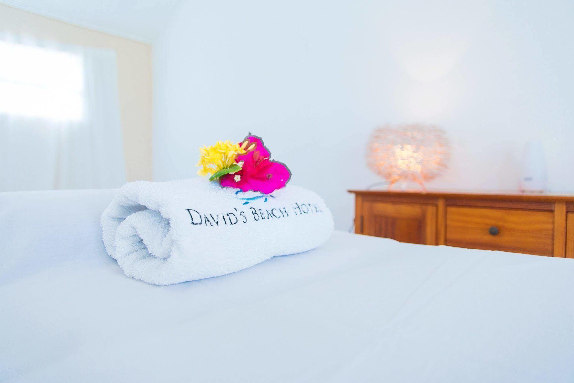 Davids Beach Hotel Clifton Екстериор снимка