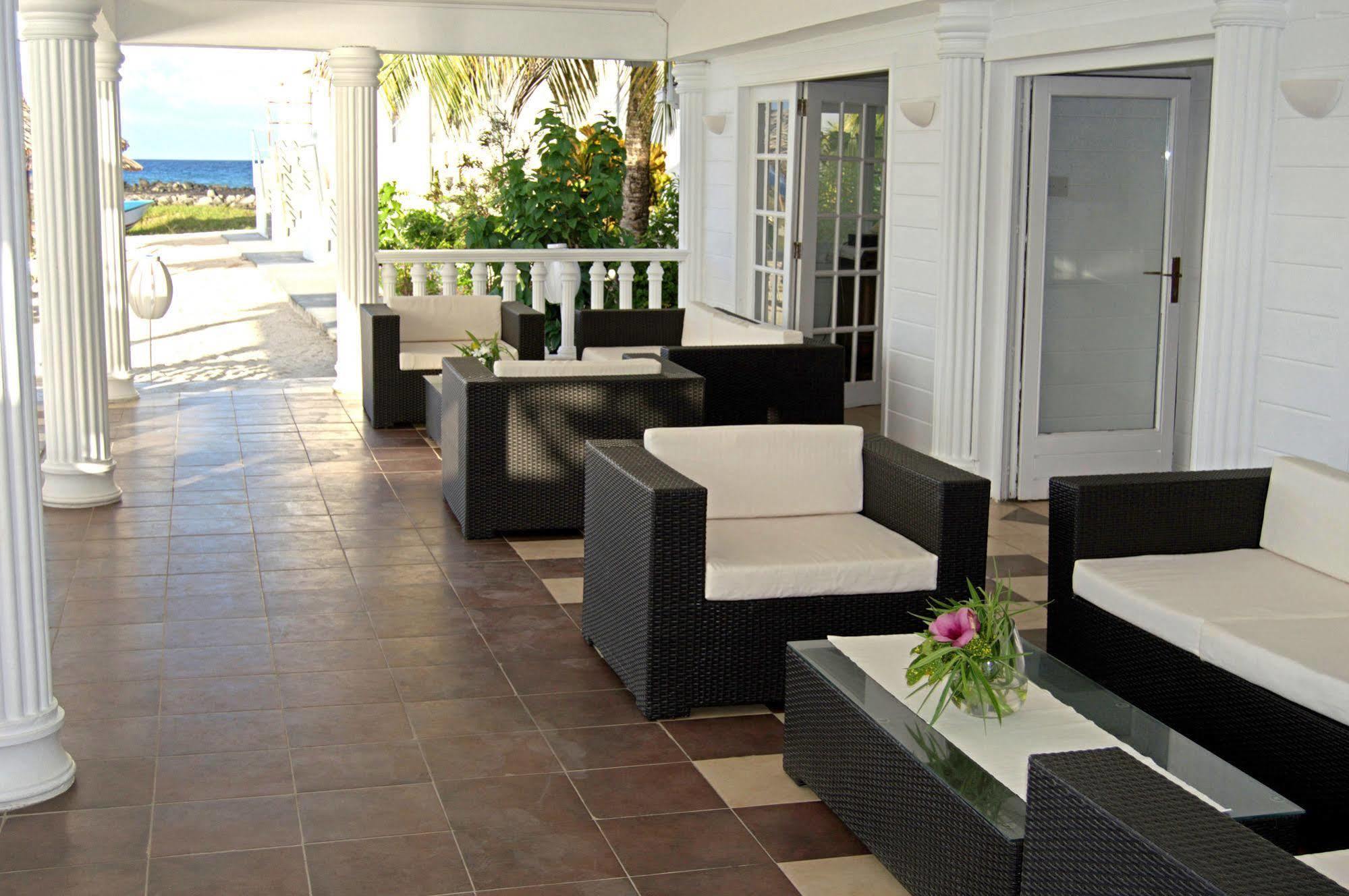Davids Beach Hotel Clifton Екстериор снимка
